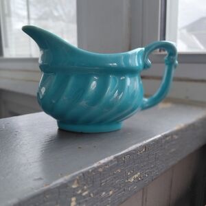 Vintage 40s Metlox Poppy Trail Yorkshire creamer turquise blue ceramic USA 519